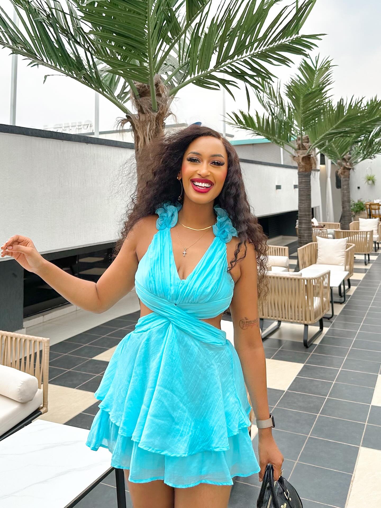 Miss Muyango yasubije KNC wavuze ko ‘Guhostinga’ ari uburaya kandi arakazi 1772660698611uwase muyango 1772658906061