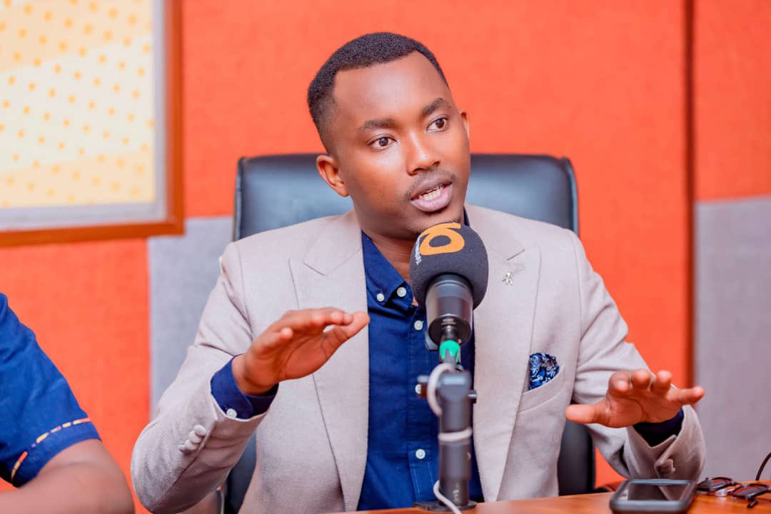 Ngabo Roben wari Umunyamakuru wa RadioTv10 yerekeje muri FERWAFA 1773130759989gkaqymewkaa4dwk