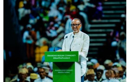 Perezida Paul Kagame yashimangiye ko guha umurongo imikorere y’amadini n’amatorero mu Rwanda bitagamije kuyatoteza ahubwo bizatuma akora neza inshingano zayo aho kuba urwaho rw’abiba abaturage.