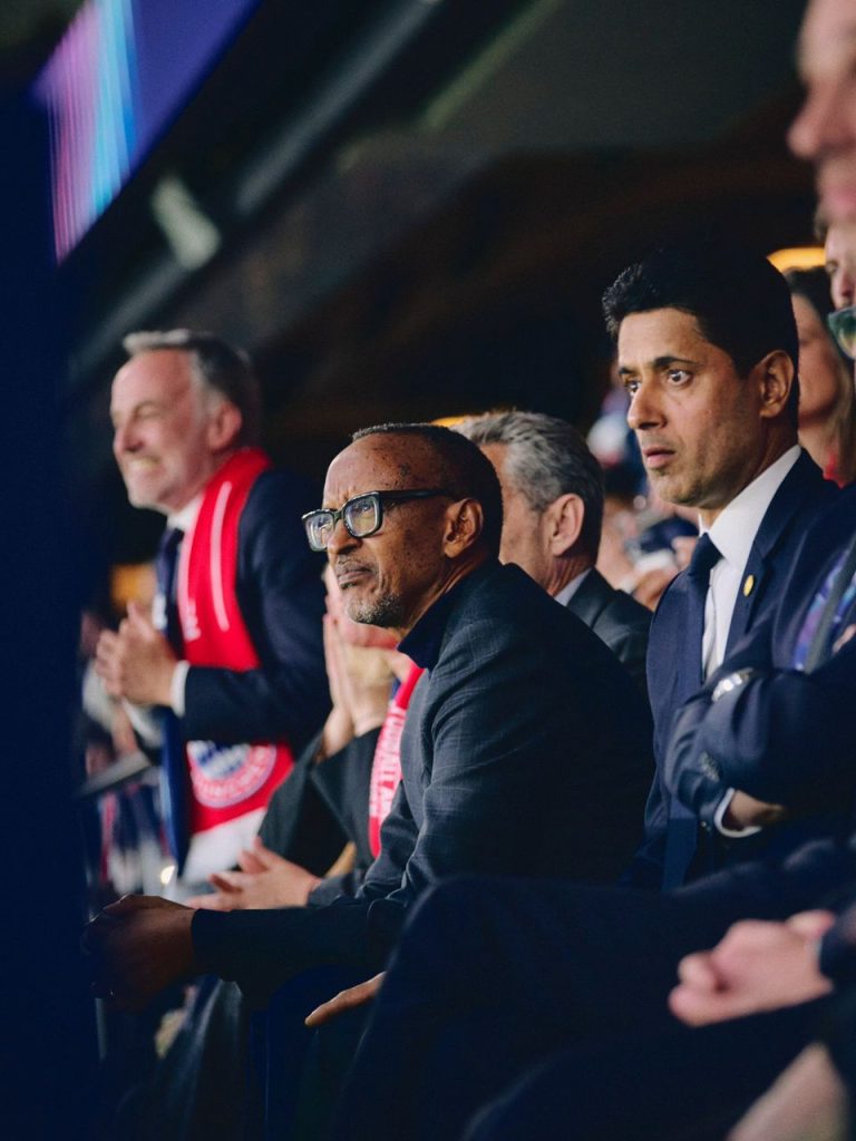 Perezida Kagame yakurikiye umukino wa Paris Saint-Germain na Bayern Munchen 